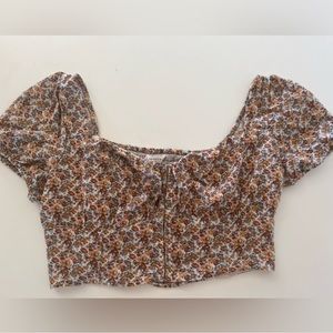 Cropped floral top